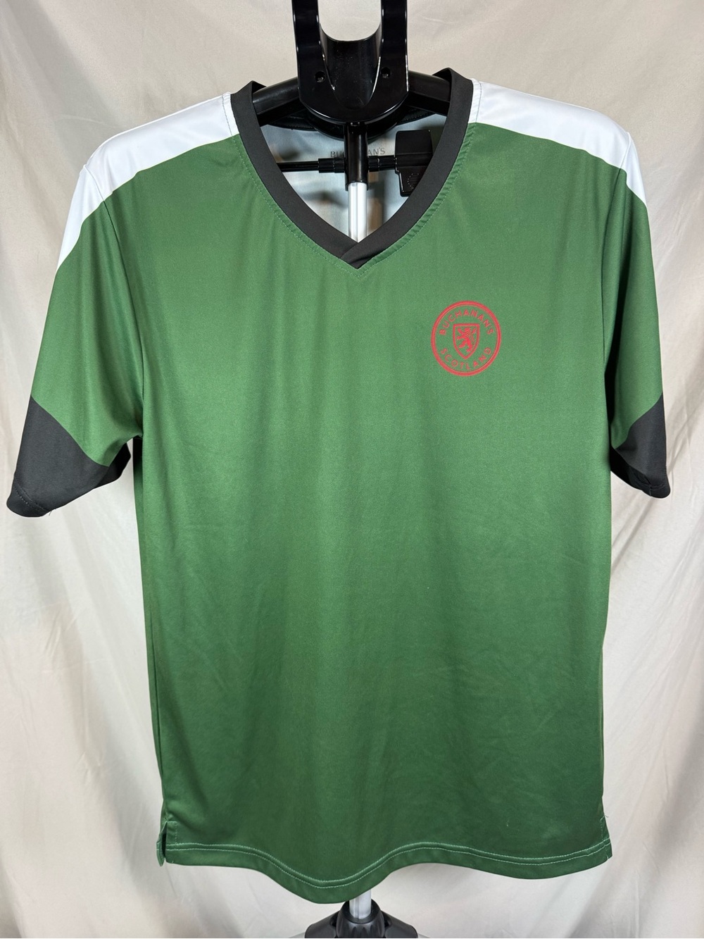 Buchanan’s Scotland V-Neck Soccer Jersey- Green-Size Medium‎